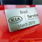 Placa de Metal Personalizada com personalização de logotipo de marca empresarial. Brinde personalizado elegante.