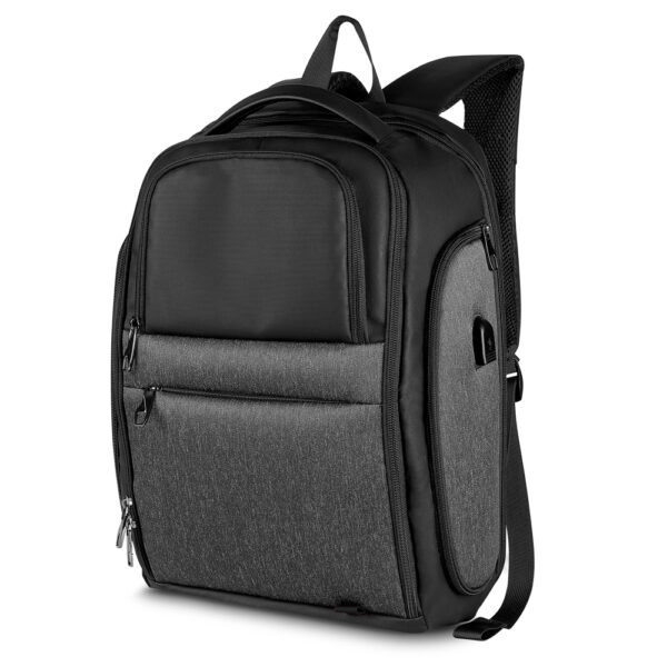 Mochila Personalizada com gravação de marca empresarial. Tipo de brinde personalizado para empresas.