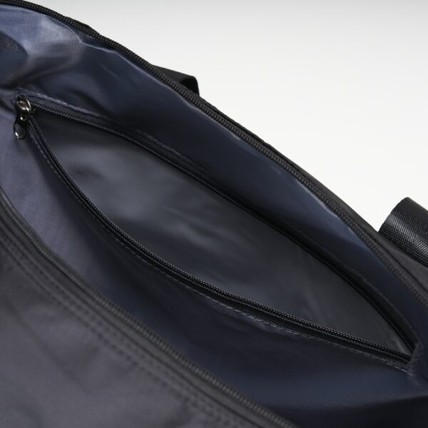 Bolsa de Viagem Personalizada com logotipo de marca corporativa. Excelente brinde para empresas.