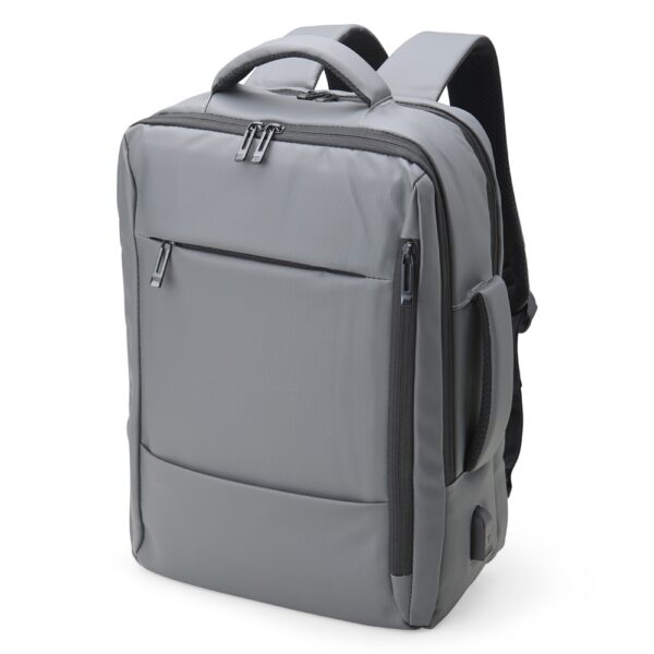 Mochila Personalizada com gravação de marca empresarial. Opção de brinde personalizado para empresas.