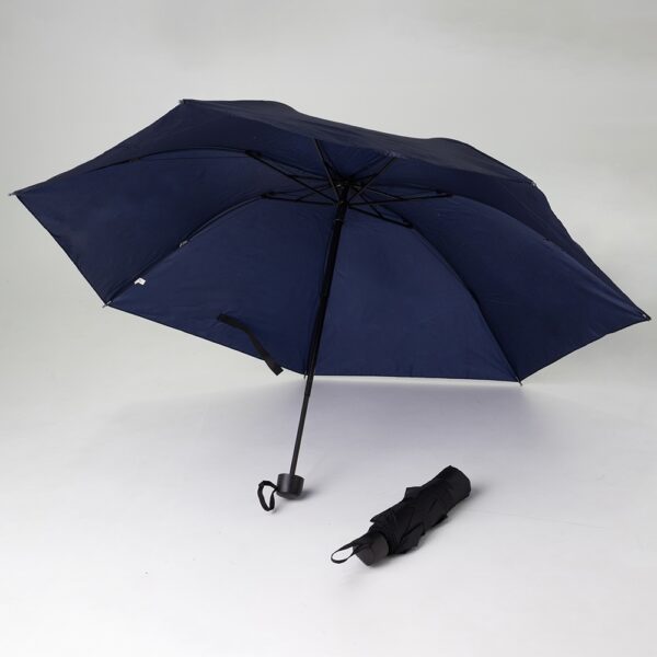 Guarda Chuva Personalizado com gravação de logotipo de marca corporativa. Brinde personalizado distinto.