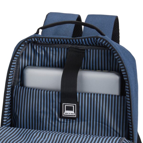 Mochila Personalizada com gravação de marca corporativa. Opção de brinde personalizado para empresas.