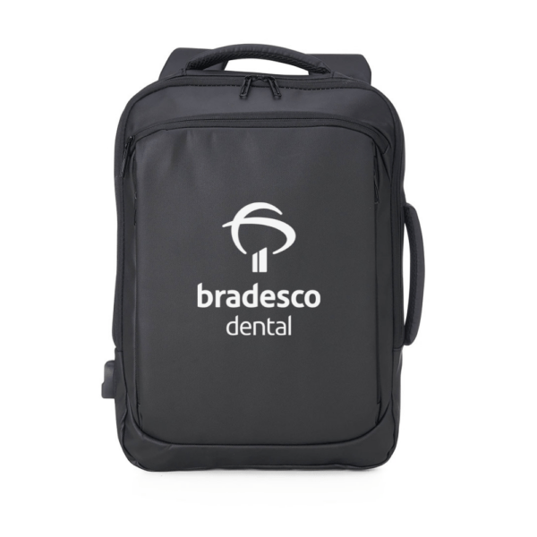 Mochila Personalizada com gravação de marca corporativa. Tipo de brindes para empresa.