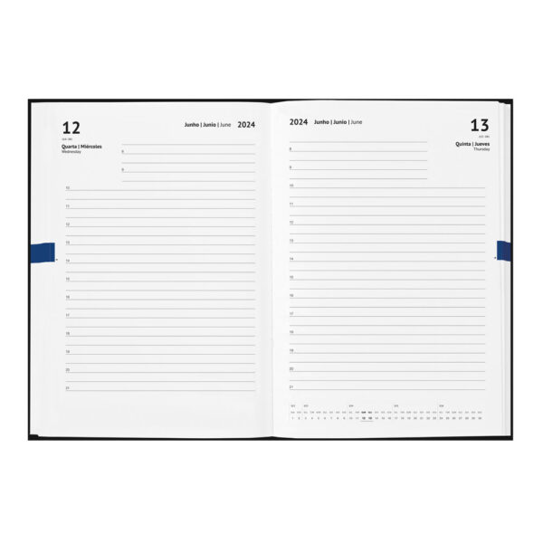 (21x14 cm) | Agenda Personalizada 2024 A5 em tecido poliéster - HUBSP-66190 - A Huble oferece atendimento especializado para brindes corporativos e mochilas personalizadas para empresas e agências de eventos. Sua melhor opção em brindes corporativos está na Huble com entrega para todo Brasil.