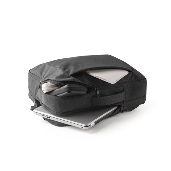 Mochila Personalizada com gravação de marca empresarial. Tipo de brinde corporativo para empresas.