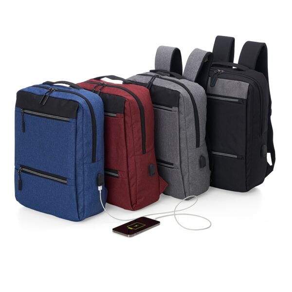 Mochila Personalizada com logotipo de marca corporativa. Tipo de brindes para empresa.