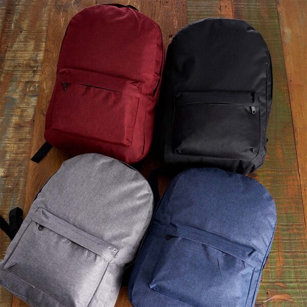 Mochila Personalizada com personalização de marca empresarial. Opção de brinde personalizado para empresas.