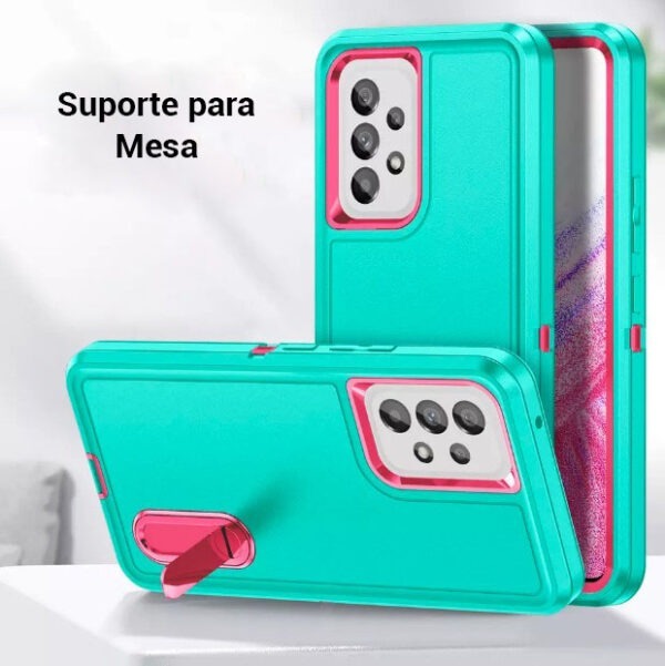 3 EM 1 SUPORTE - Capa Anti-impacto Personalizada Tripla Camada de Proteção c/ Suporte p/ Mesa - HUBIMP-003 - A Huble oferece atendimento especializado para brindes corporativos e mochilas personalizadas para empresas e agências de eventos. Sua melhor opção em brindes corporativos está na Huble com entrega para todo Brasil.