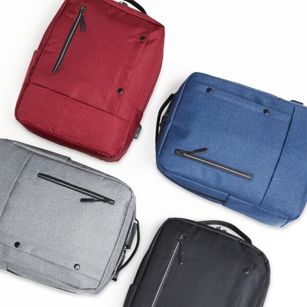 Mochila Personalizada com personalização de marca corporativa. Opção de brinde corporativo para empresas.