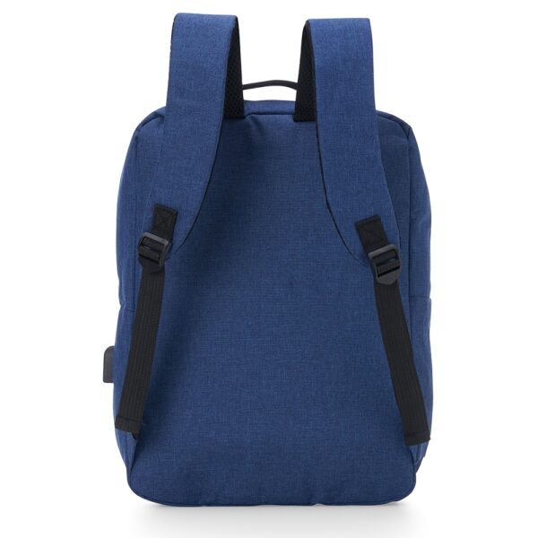 Mochila Personalizada com gravação de marca corporativa. Tipo de brinde corporativo para empresas.