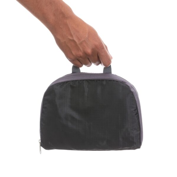 Mochila Personalizada com personalização de marca corporativa. Tipo de brinde personalizado para empresas.