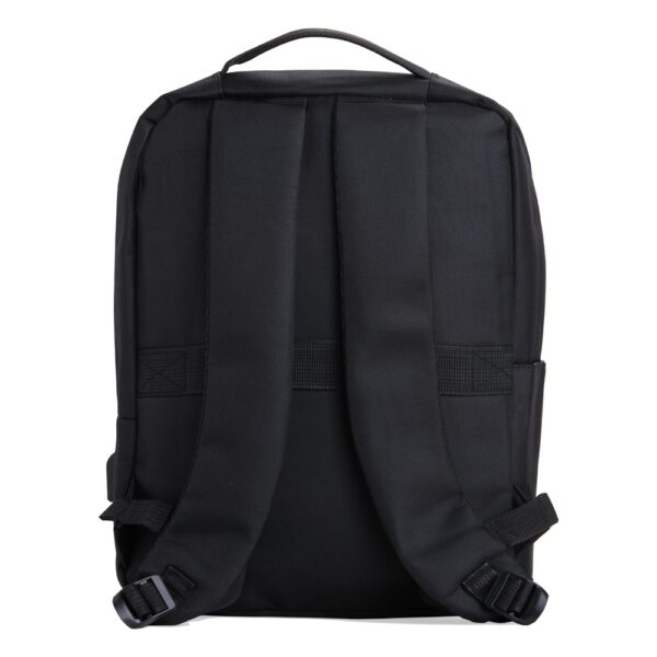 Mochila Personalizada com gravação de marca corporativa. Opção de brindes para empresa.