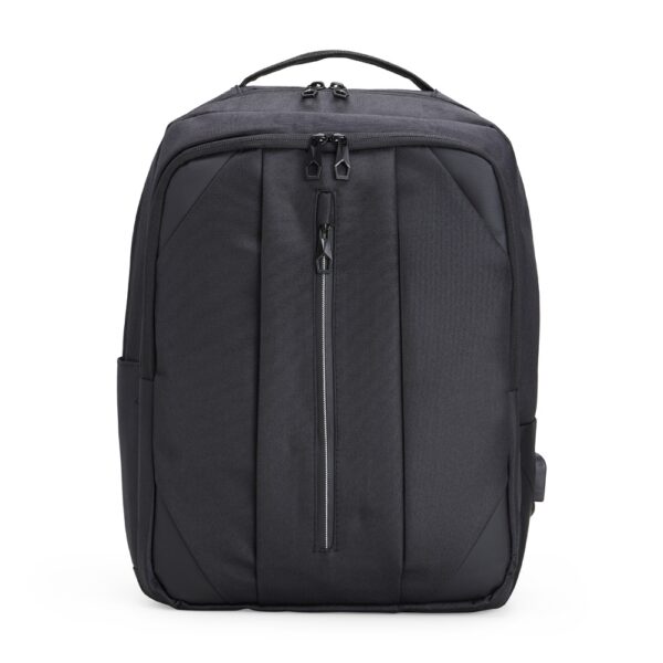 Mochila Personalizada com logotipo de marca empresarial. Tipo de brinde personalizado para empresas.