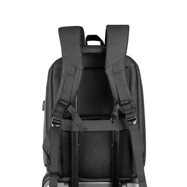 Mochila Personalizada com gravação de marca empresarial. Tipo de brindes para empresa.