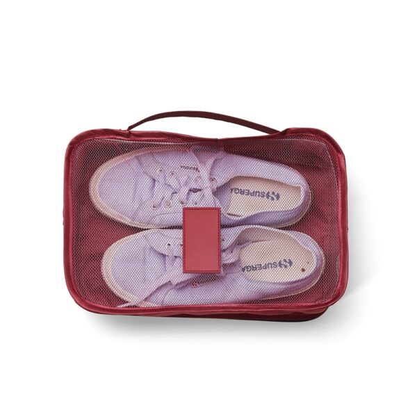 Necessaire Personalizada com gravação de logotipo de marca empresarial. Brinde corporativo exclusivo.