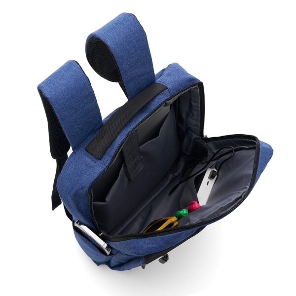 Mochila Personalizada com gravação de marca corporativa. Tipo de brinde corporativo para empresas.