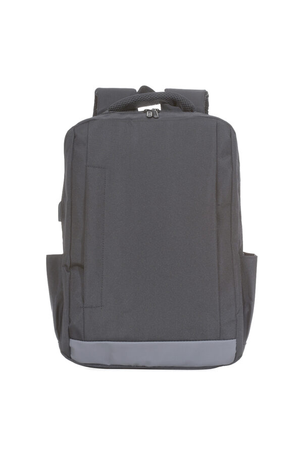Mochila Personalizada com gravação de marca corporativa. Tipo de brinde corporativo para empresas.
